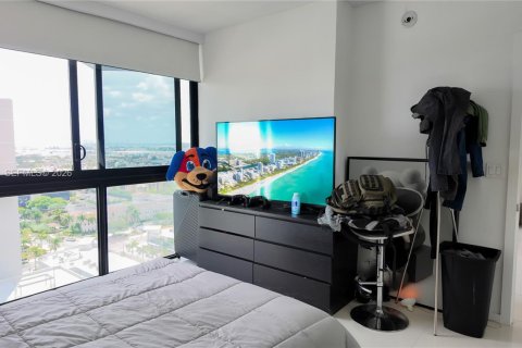 Copropriété à vendre à Doral, Floride: 1 chambre, 64.85 m2 № 2041876 - photo 3