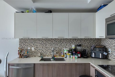 Copropriété à vendre à Doral, Floride: 1 chambre, 64.85 m2 № 2041876 - photo 7