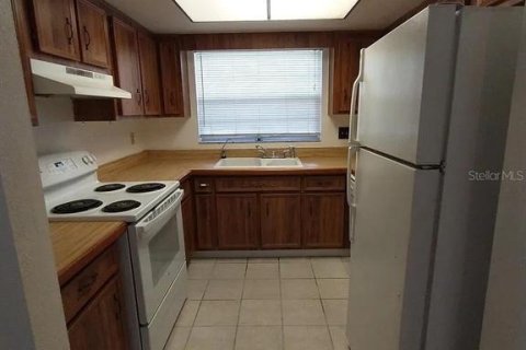 House in Sorrento, Florida 2 bedrooms, 97.08 sq.m. № 1816982 - photo 13