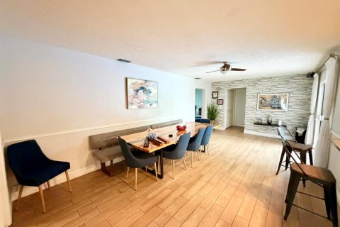 Villa ou maison à vendre à Coral Springs, Floride: 4 chambres, 202.62 m2 № 2406083 - photo 13