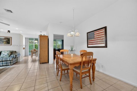 Touwnhouse à vendre à Coral Springs, Floride: 3 chambres, 109.07 m2 № 2005993 - photo 14