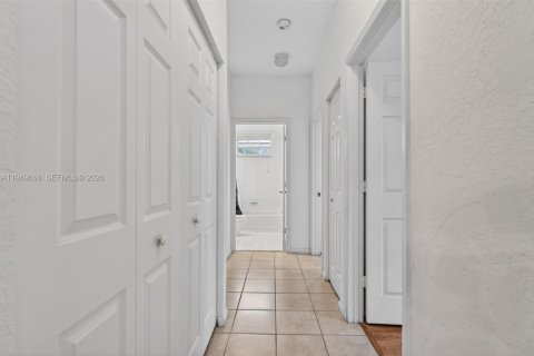 Touwnhouse à vendre à Coral Springs, Floride: 3 chambres, 109.07 m2 № 2005993 - photo 23