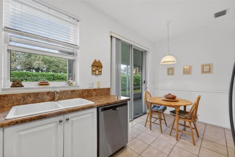 Touwnhouse à vendre à Coral Springs, Floride: 3 chambres, 109.07 m2 № 2005993 - photo 8