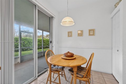 Touwnhouse à vendre à Coral Springs, Floride: 3 chambres, 109.07 m2 № 2005993 - photo 11