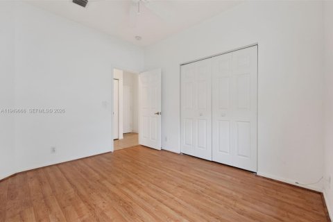 Touwnhouse à vendre à Coral Springs, Floride: 3 chambres, 109.07 m2 № 2005993 - photo 25