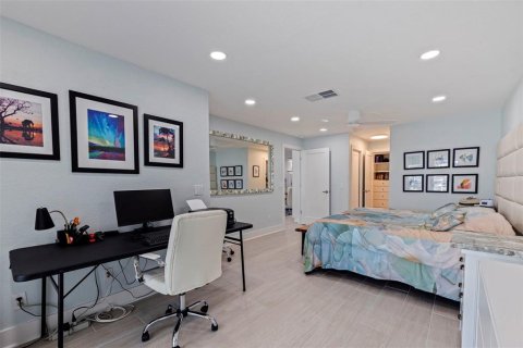 House in Saint Petersburg, Florida 2 bedrooms, 153.29 sq.m. № 2099250 - photo 16