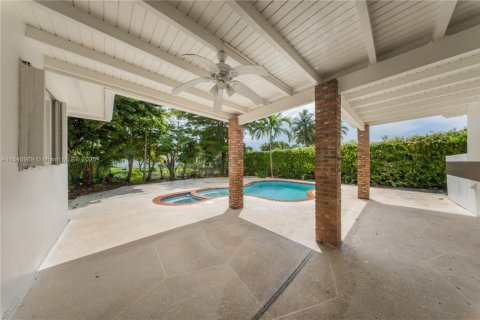 Casa en venta en Miami, Florida, 3 dormitorios, 174.1 m2 № 1855022 - foto 8