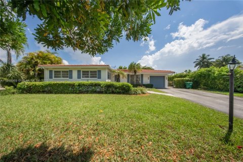 Casa en venta en Miami, Florida, 3 dormitorios, 174.1 m2 № 1855022 - foto 10