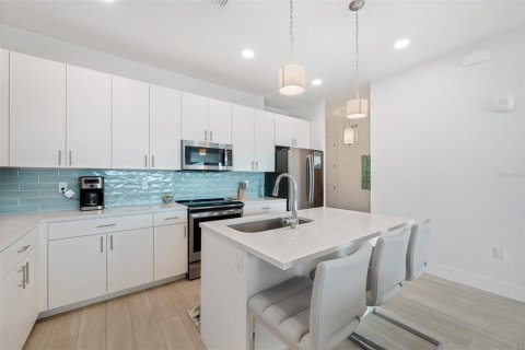 Condominio en venta en Madeira Beach, Florida, 2 dormitorios, 119.29 m2 № 2101838 - foto 10