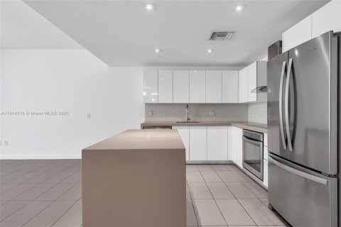 Copropriété à vendre à Miami, Floride: 1 chambre, 69.86 m2 № 1970389 - photo 8