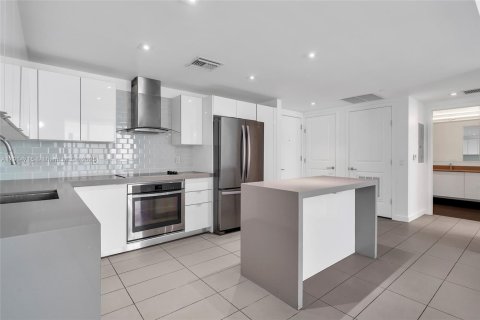 Copropriété à vendre à Miami, Floride: 1 chambre, 69.86 m2 № 1970389 - photo 15