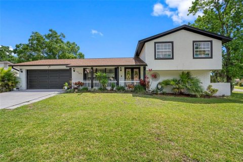 House in Tampa, Florida 4 bedrooms, 158.86 sq.m. № 2095282 - photo 3