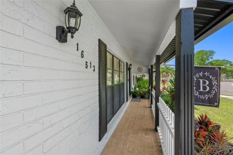 House in Tampa, Florida 4 bedrooms, 158.86 sq.m. № 2095282 - photo 5