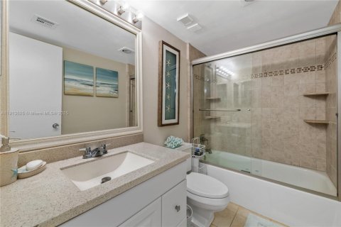 Купить кондоминиум в Юпитер, Флорида 2 спальни, 108.7м2, № 2082382 - фото 19