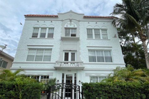 Condo in Miami Beach, Florida, 1 bedroom № 2080494