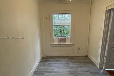 Condo in Miami Beach, Florida, 1 bedroom № 2080494 - photo 7