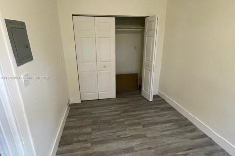 Condo in Miami Beach, Florida, 1 bedroom № 2080494 - photo 6
