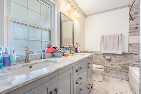 Villa ou maison à vendre à Lakeland, Floride: 6 chambres, 296.36 m2 № 1856139 - photo 22