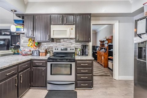 Villa ou maison à vendre à Lakeland, Floride: 6 chambres, 296.36 m2 № 1856139 - photo 12
