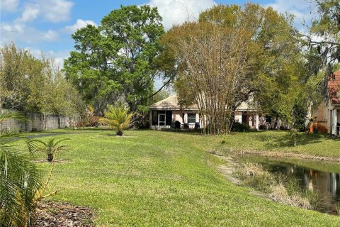 House in Land O' Lakes, Florida 3 bedrooms, 165.09 sq.m. № 2097993 - photo 14