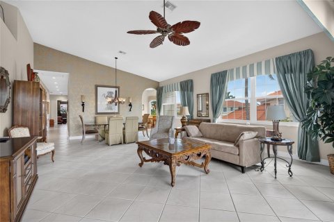 Adosado en venta en Punta Gorda, Florida, 4 dormitorios, 256.97 m2 № 2222698 - foto 18
