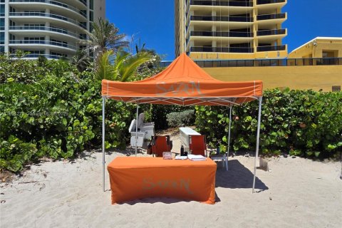 Condo in Sunny Isles Beach, Florida, 4 bedrooms  № 1874938 - photo 27