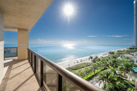 Condo in Sunny Isles Beach, Florida, 4 bedrooms  № 1874938 - photo 5