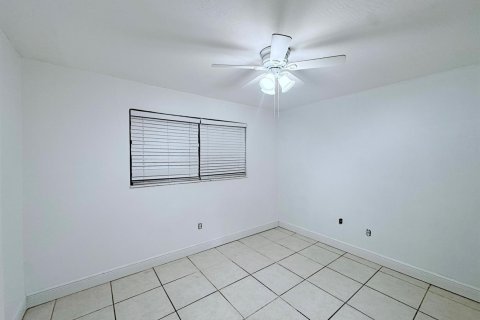 Appartement à louer à Dania Beach, Floride: 2 chambres, 102.19 m2 № 2292101 - photo 16