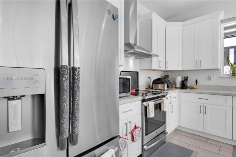 House in Homestead, Florida 4 bedrooms, 176.79 sq.m. № 2046707 - photo 27