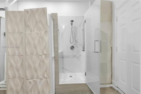 House in Homestead, Florida 4 bedrooms, 176.79 sq.m. № 2046707 - photo 22