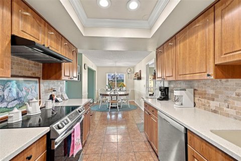 Villa ou maison à vendre à Sun City Center, Floride: 2 chambres, 172.52 m2 № 2413491 - photo 21