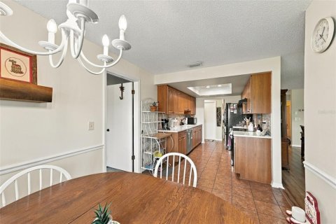 Villa ou maison à vendre à Sun City Center, Floride: 2 chambres, 172.52 m2 № 2413491 - photo 24