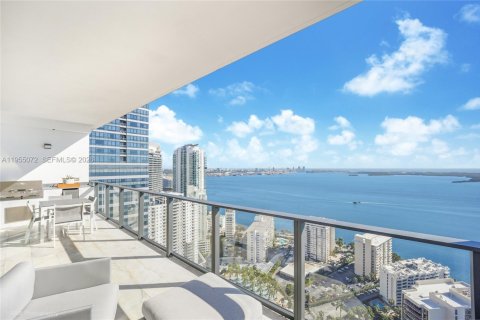 Copropriété à vendre à Miami, Floride: 2 chambres, 150.97 m2 № 2153378 - photo 1