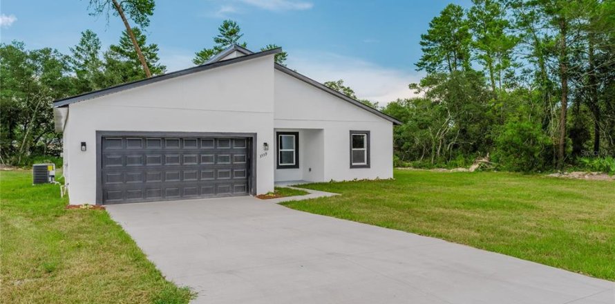 House in Ocala, Florida 4 bedrooms, 173.26 sq.m. № 1880964