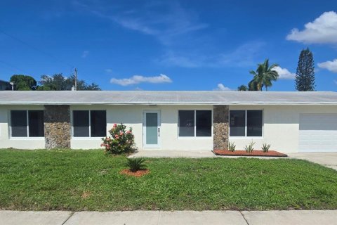 Villa ou maison à Deerfield Beach, Floride 3 chambres, 135.27 m2 № 2301782