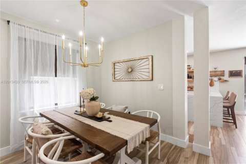 Casa en alquiler en Homestead, Florida, 5 dormitorios, 232.26 m2 № 2075791 - foto 14