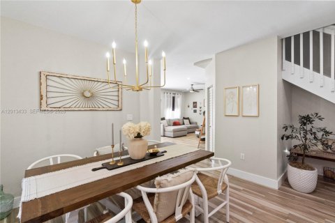 Casa en alquiler en Homestead, Florida, 5 dormitorios, 232.26 m2 № 2075791 - foto 11