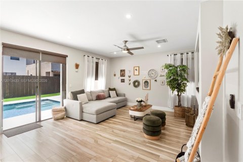 Casa en alquiler en Homestead, Florida, 5 dormitorios, 232.26 m2 № 2075791 - foto 21