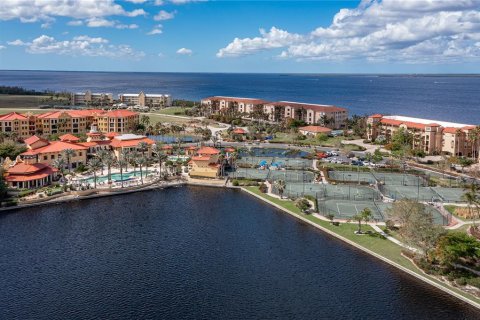 Copropriété à vendre à Punta Gorda, Floride: 3 chambres, 217.21 m2 № 2094690 - photo 11