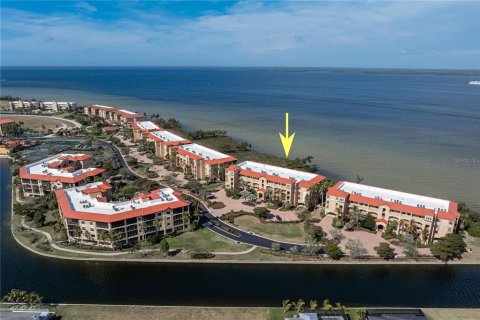 Copropriété à vendre à Punta Gorda, Floride: 3 chambres, 217.21 m2 № 2094690 - photo 12