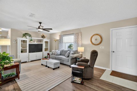 Casa en venta en Summerfield, Florida, 3 dormitorios, 139.17 m2 № 1887113 - foto 9