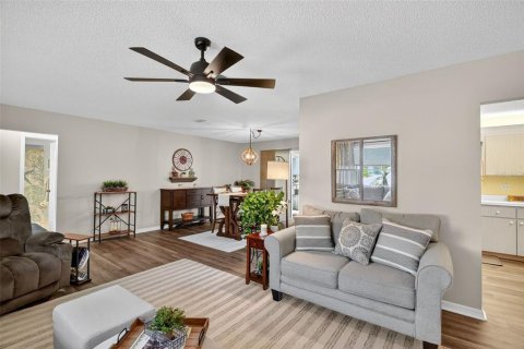 Casa en venta en Summerfield, Florida, 3 dormitorios, 139.17 m2 № 1887113 - foto 11