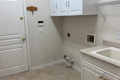House in Gainesville, Florida 4 bedrooms, 222.69 sq.m. № 2389461 - photo 27