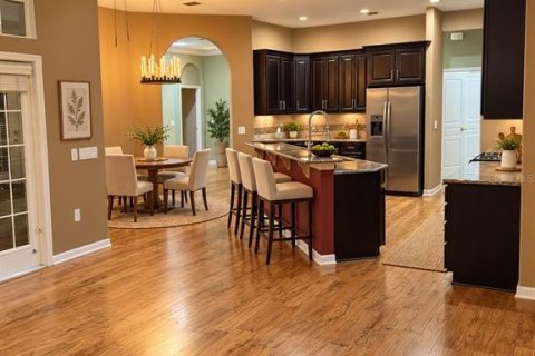 House in Gainesville, Florida 4 bedrooms, 222.69 sq.m. № 2389461 - photo 5