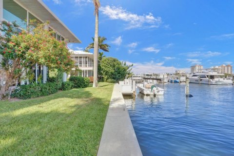 Condo in Fort Lauderdale, Florida, 1 bedroom  № 1224552 - photo 1