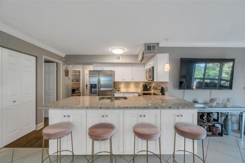 Condo in Clearwater, Florida, 3 bedrooms  № 1677762 - photo 13
