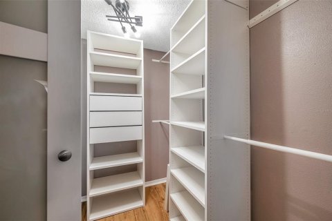 Condo in Clearwater, Florida, 3 bedrooms  № 1677762 - photo 29