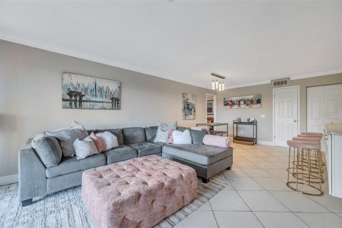 Condo in Clearwater, Florida, 3 bedrooms  № 1677762 - photo 15