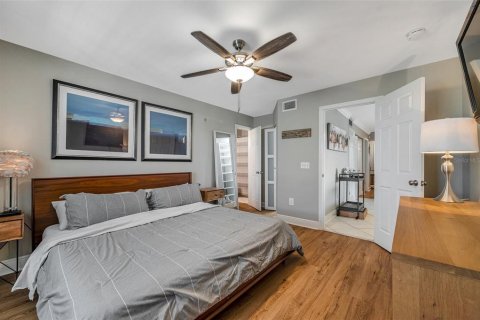 Condo in Clearwater, Florida, 3 bedrooms  № 1677762 - photo 21