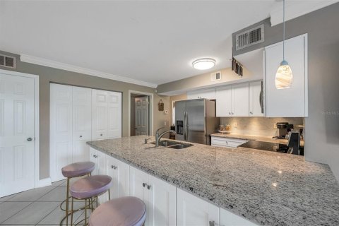 Condo in Clearwater, Florida, 3 bedrooms  № 1677762 - photo 9